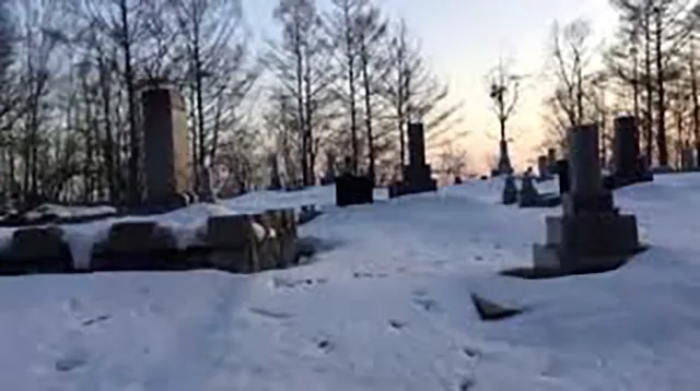 中国人墓地:強制労働者の怨念が渦巻く慰霊碑と少女の霊の恐怖