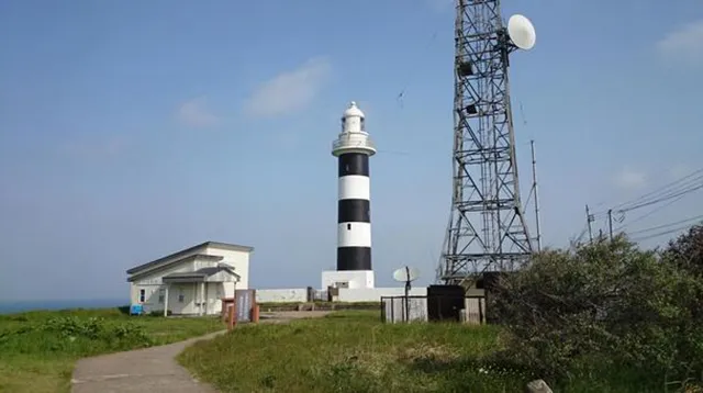 入道崎:男鹿市の崖に現れるのっぺらぼうの女性と自殺者の霊