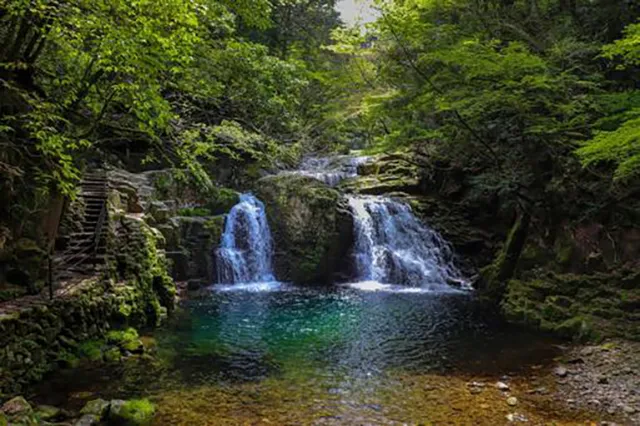 赤目四十八滝：神秘の滝と心霊写真の噂