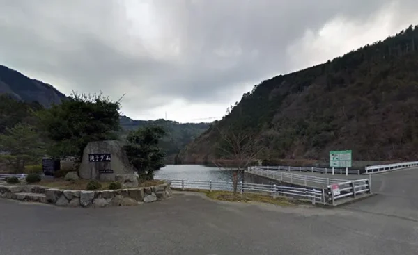 銚子ダム：千里城の戦乱が呼ぶ人柱伝説と霊の真相