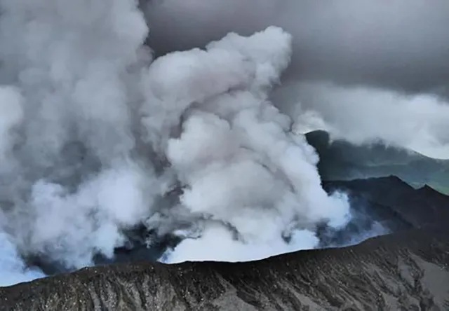 九州の火山と心霊スポット：隠れた怪談と安全に巡るガイド