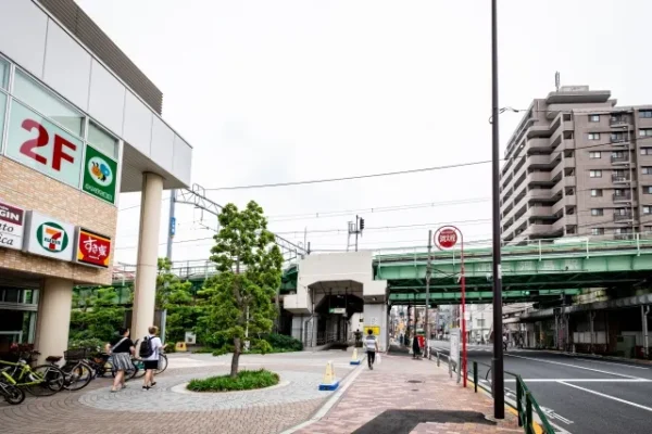 三河島駅前：東京大空襲焼け跡と三河島列車事故の亡魂が響く闇