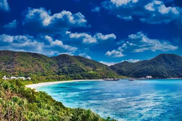 波照間島：最南端の霊が漂うニシ浜の心霊噂とぶりぶち公園の心霊写真の真相