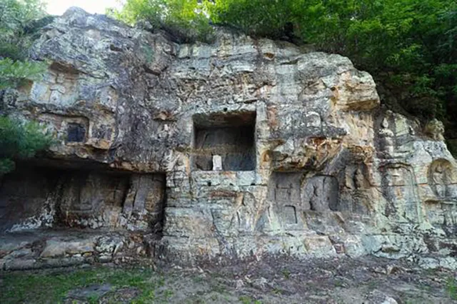 岩屋観音の心霊廃墟:奥の廃堂の歴史と漂う怪影