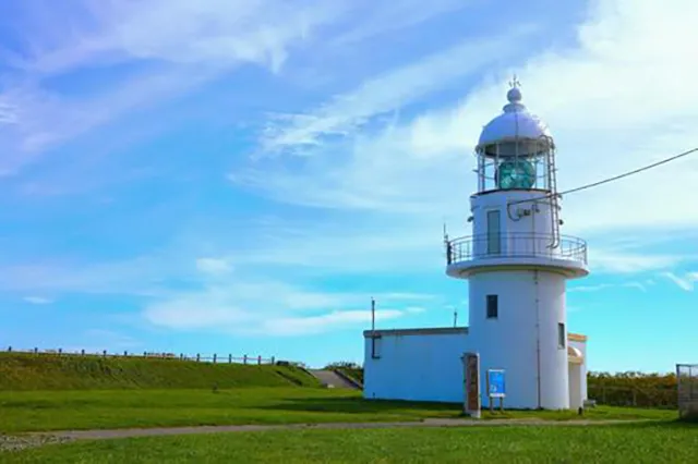襟裳岬灯台：夜の白亜の光に漂う漁師の霊
