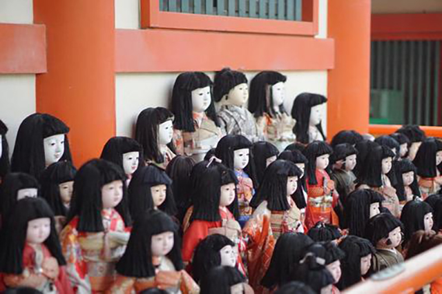 淡島神社の怪:髪が伸びるお菊人形と2万体の人形供養の霊地