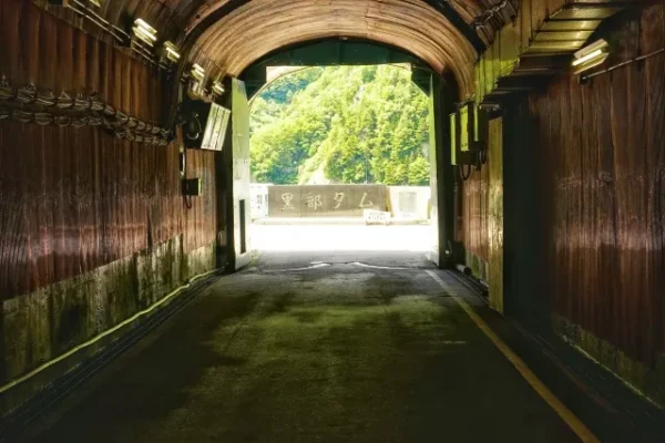 黒部ダムのトンネル