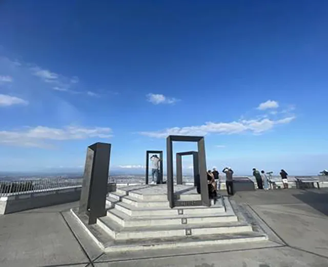 藻岩山展望台:霊と夜のささやき