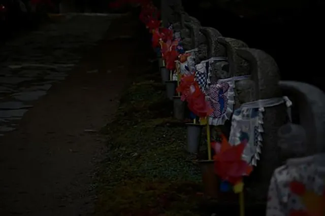 心霊スポットのお地蔵さんが語る恐怖！大きさや欠け方で過去と幽霊を占う！