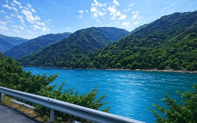 美女池:淡路島の池に潜む溺死の怨念が夜に現れる白い女性の霊