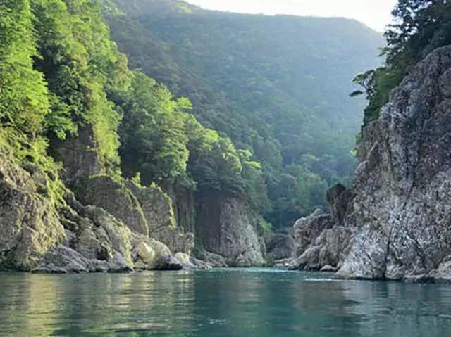 瀞峡:エメラルドグリーンの川に漂う水難事故の亡霊