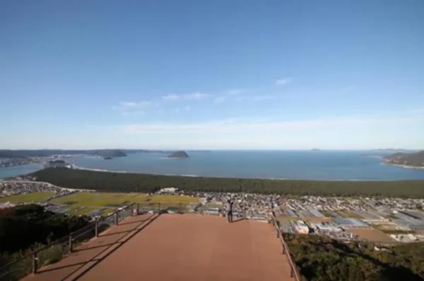 鏡山展望台：佐賀の夜景に漂う女性の霊と風のない鈴の音