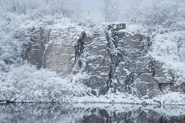 オホーツク庭園：夜の滝に現れる自殺者の霊と気配