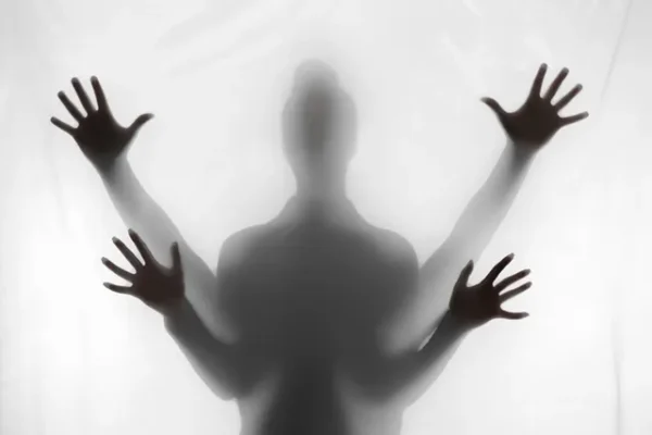 心霊体験とスピリチュアル体験の関係：恐怖が神秘に変わる違いと隠されたつながり