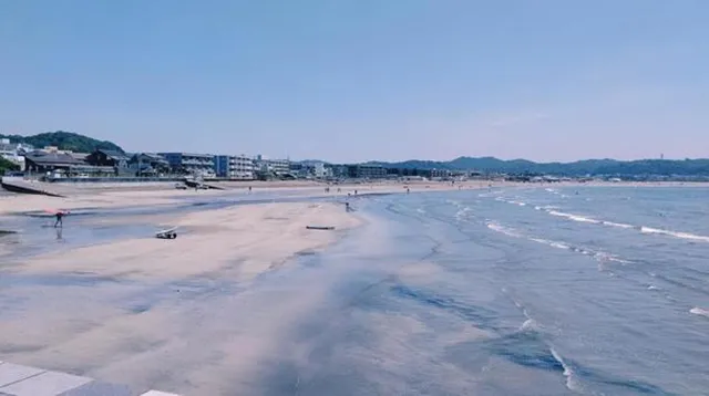 由比ヶ浜の心霊噂:砂浜に埋もれた数千体の人骨が語る処刑の記憶と鎌倉時代の呪縛