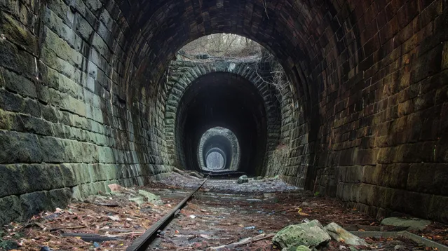 廃トンネルで声が響く正体：低周波音エコーと幻聴の境界線