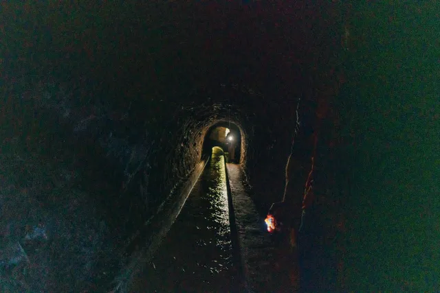 心霊スポットに共通する“湿度と温度差”の科学：物理のメカニズム