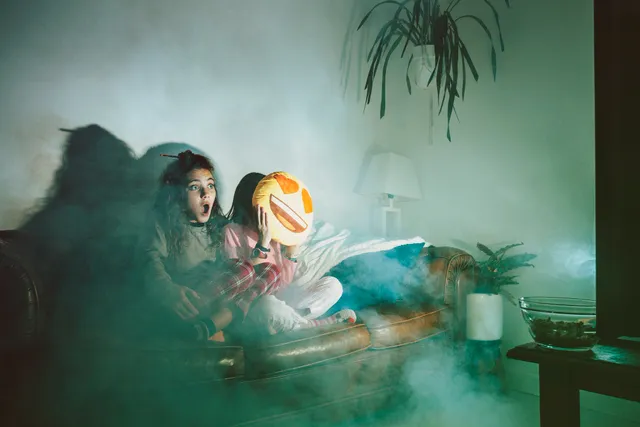 怖い話がストレス解消になる理由：進化と脳化学が織りなすパラドックス