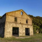 旧日本陸軍病院跡地:戦争神経症と野戦病院の記憶が残す集団的トラウマ