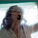 呼吸が浅くなると“気配”を感じる理由：酸素不足が創り出す幻