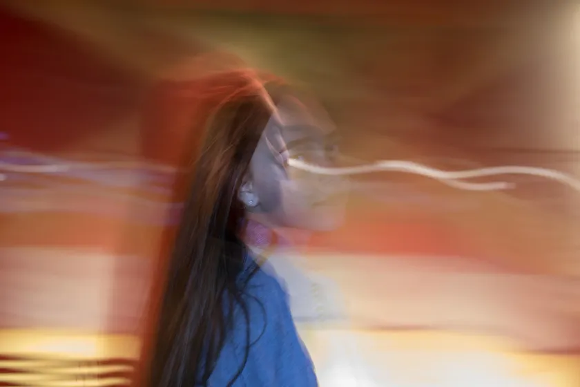 心霊写真の歴史：二重露光で“幽霊が写る”トリックの起源と進化